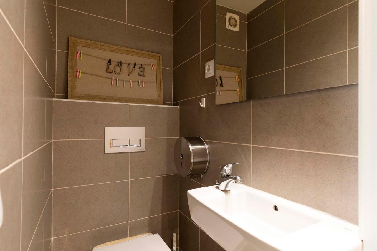 Chic Gran Via Apartment Barcelona Exterior photo